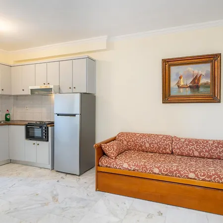 Odysseus Palace Aparthotel Poros (Kefalonia)