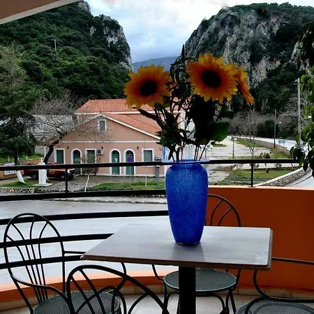 Aparthotel Odysseus Palace Poros (Kefalonia)