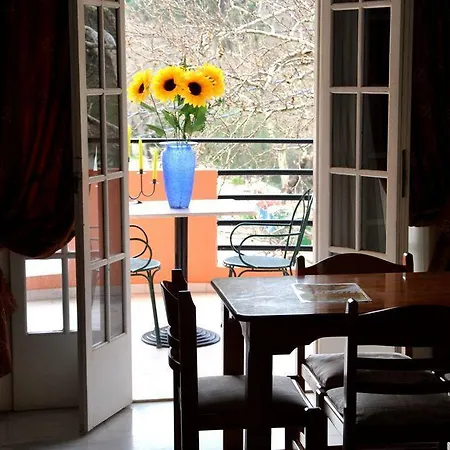 Odysseus Palace Aparthotel