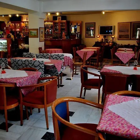 Odysseus Palace Aparthotel 4*