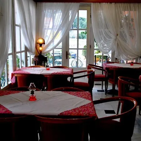 Odysseus Palace 4*
