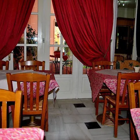 Odysseus Palace Aparthotel