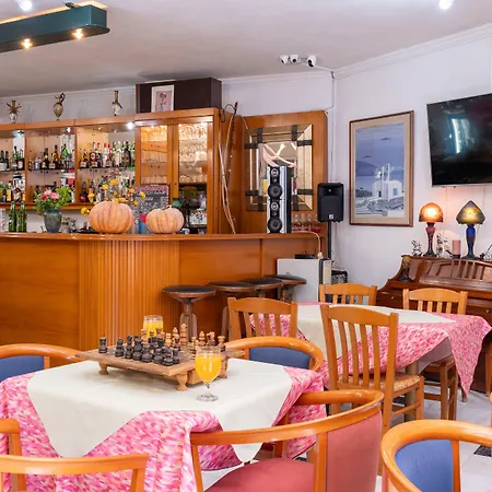 Odysseus Palace Appart hôtel Poros (Kefalonia)