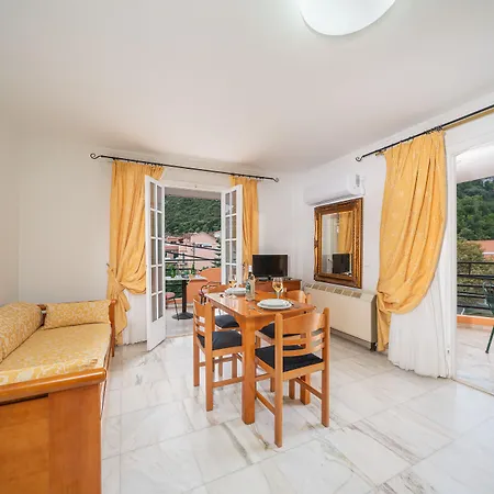 Appart hôtel Odysseus Palace