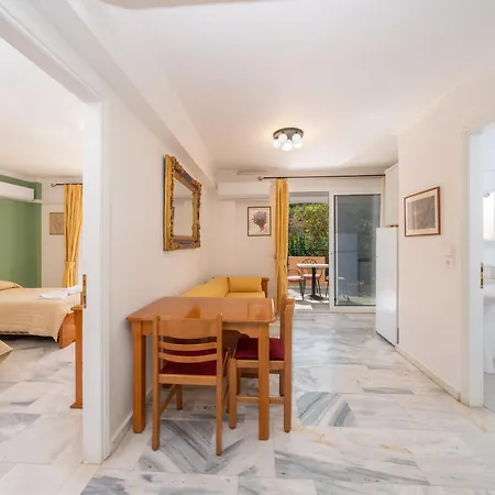 Odysseus Palace Appart hôtel Poros (Kefalonia)