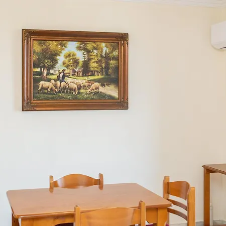 Odysseus Palace 3* Poros (Kefalonia)