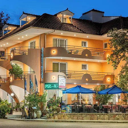 Apartahotel Odysseus Palace 4*