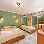 Apart Otel Odysseus Palace Poros (Kefalonia)