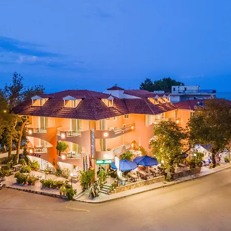 Odysseus Palace 4* Poros (Kefalonia)