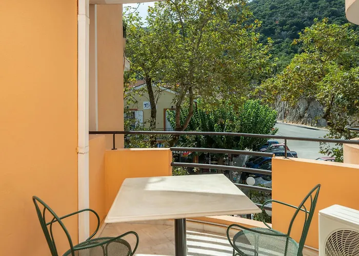 Hotel apartamentowy Odysseus Palace Poros (Kefalonia)
