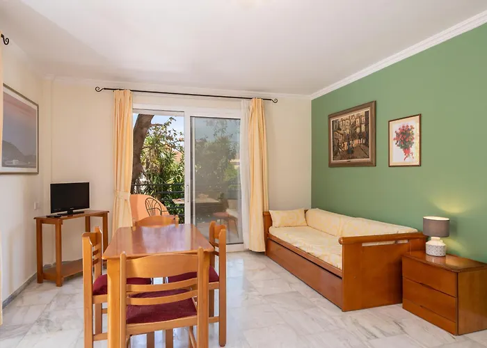 Odysseus Palace 4*