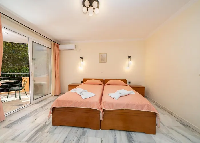 Odysseus Palace Hotel apartamentowy Poros (Kefalonia)