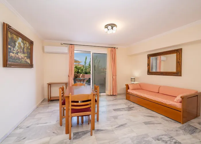 Hotel apartamentowy Odysseus Palace