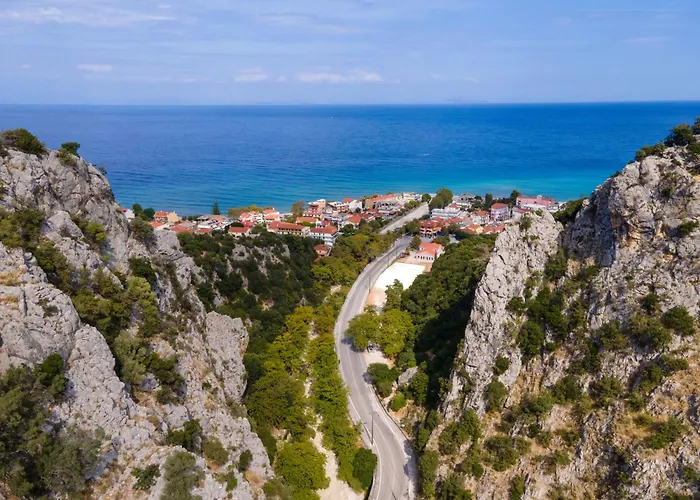 Odysseus Palace Poros (Kefalonia)